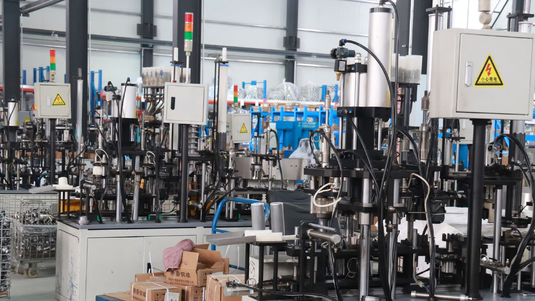 Wuxi Guangqiang Bearing Trade Co.,Ltd manufacturer production line
