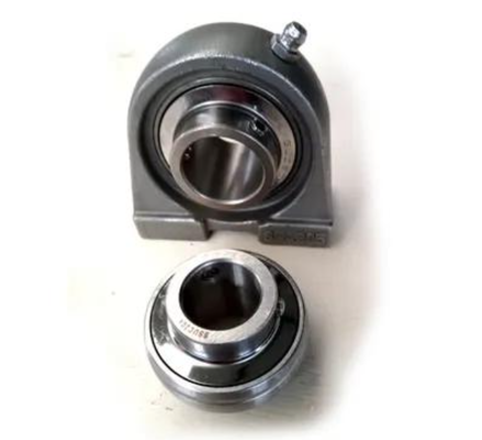 comprare Cuscinetto a sfere con inserto US 205 2S 25*52*15mm Cuscinetto affidabile con prestazioni di tenuta per sistemi di trasmissione di automazione fabbricazione online