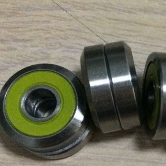 RE902ZZ / RE902-2Z cuscinetto a sfera a scanalatura profonda / rullo a rotaia di precisione 8*25*7mm